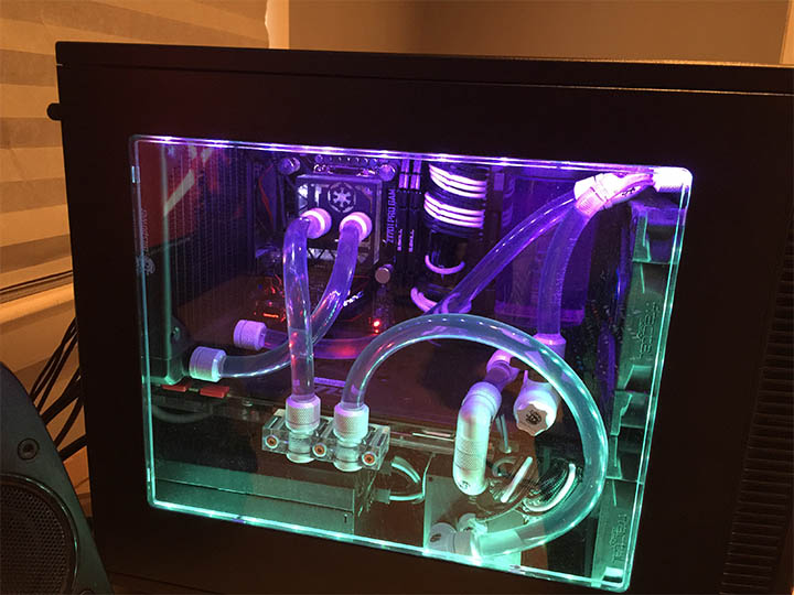 Mini itx water hot sale cooled build